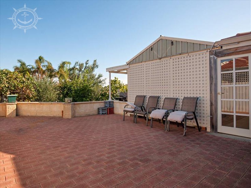 3 Barrington Street, Munster WA 6166