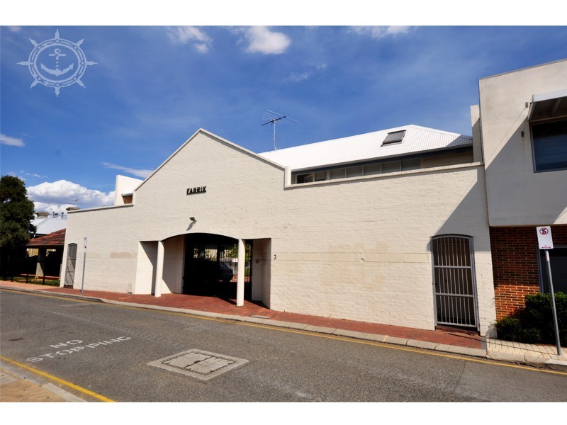 18/3 Ellen Street, Fremantle WA 6160