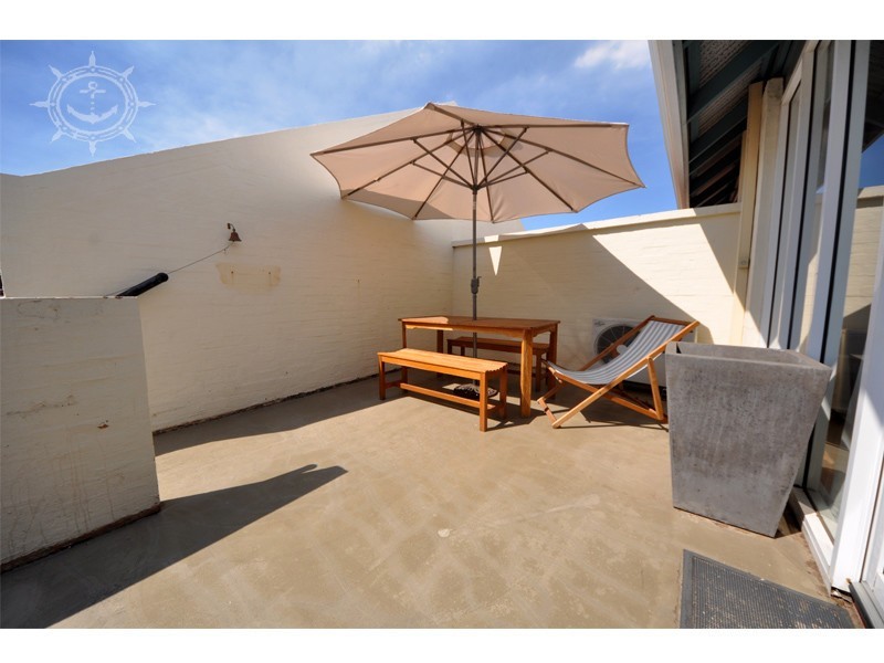 18/3 Ellen Street, Fremantle WA 6160