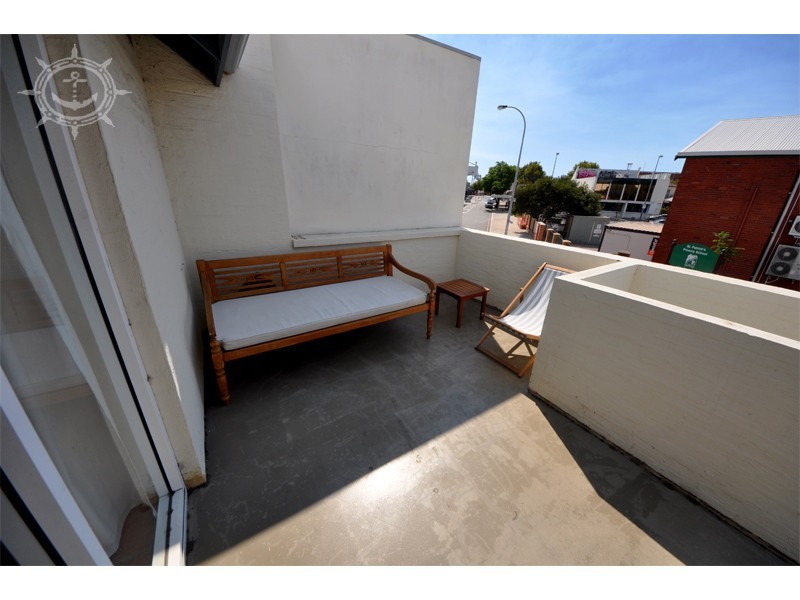 18/3 Ellen Street, Fremantle WA 6160