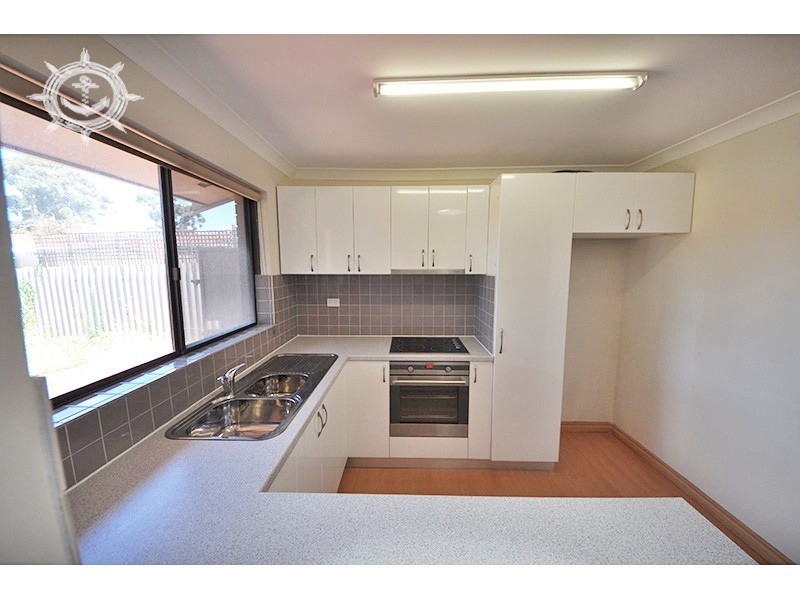 4/10 Hammad Street, Palmyra WA 6157