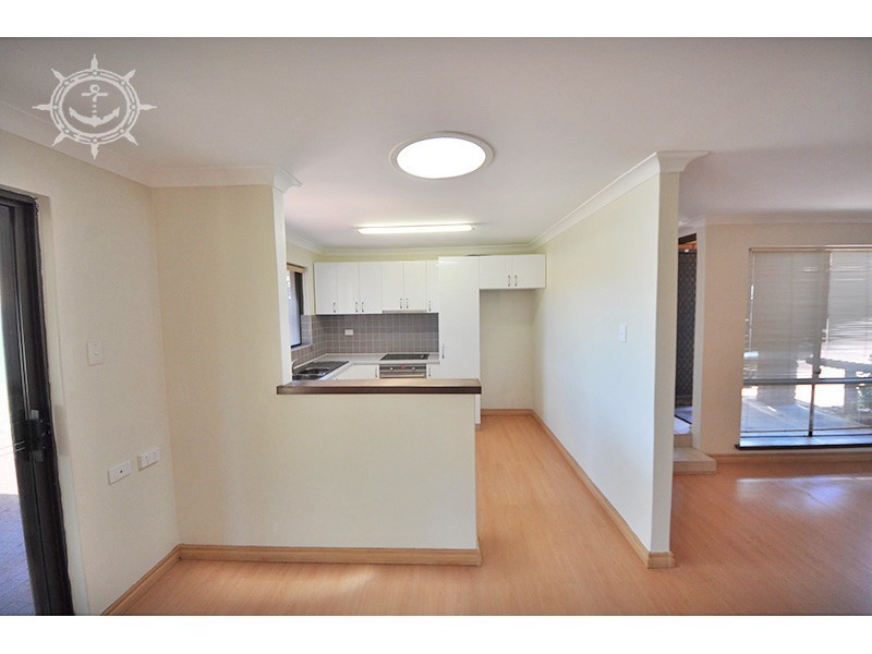 4/10 Hammad Street, Palmyra WA 6157