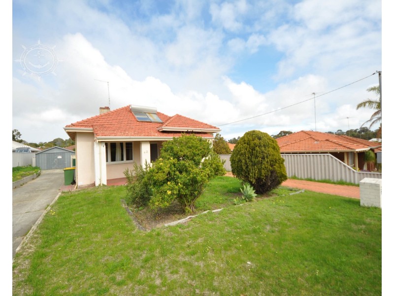 42A Hammad Street, Palmyra WA 6157