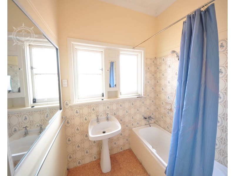 42A Hammad Street, Palmyra WA 6157