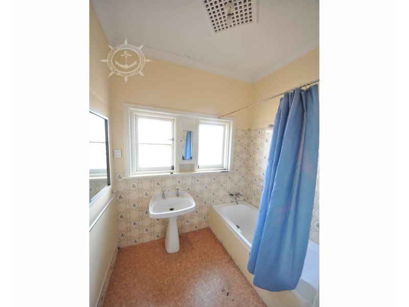 42A Hammad Street, Palmyra WA 6157