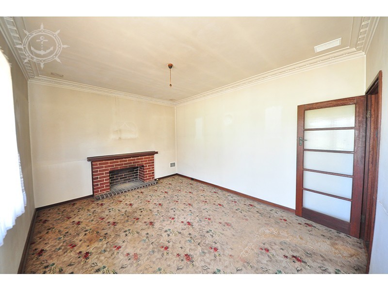 11 Lewington St, Beaconsfield WA 6162