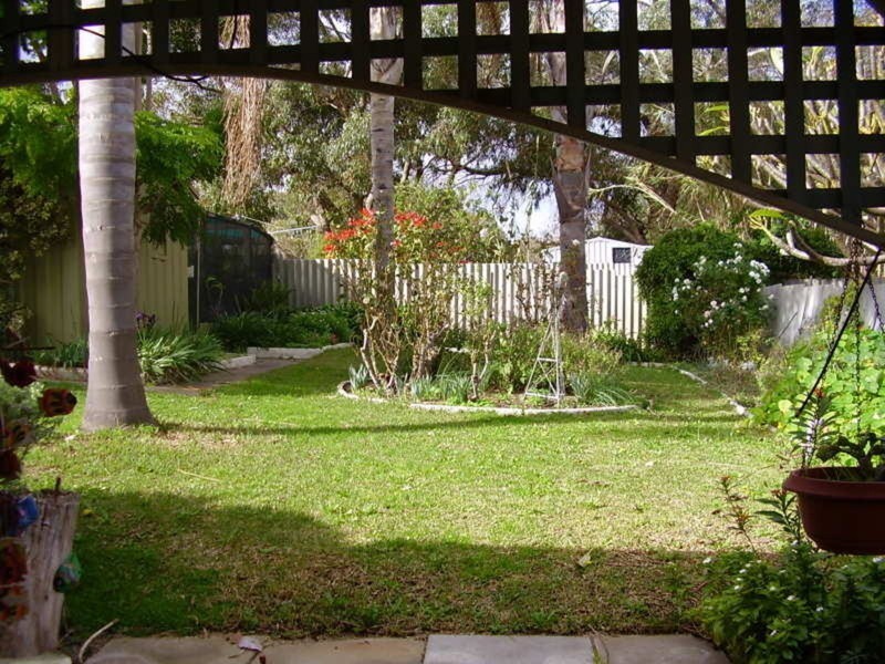 6 Showell Street, Hamilton Hill WA 6163