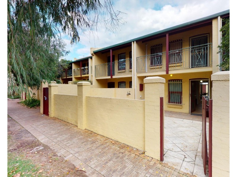 17/7 Norfolk Street, Fremantle WA 6160