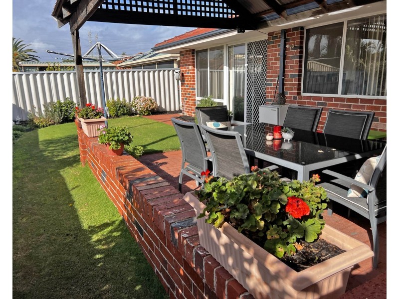 5 Cherniss Court, Success WA 6164