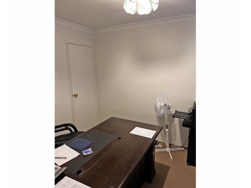 5 Cherniss Court, Success WA 6164