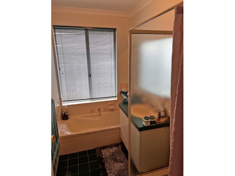 5 Cherniss Court, Success WA 6164