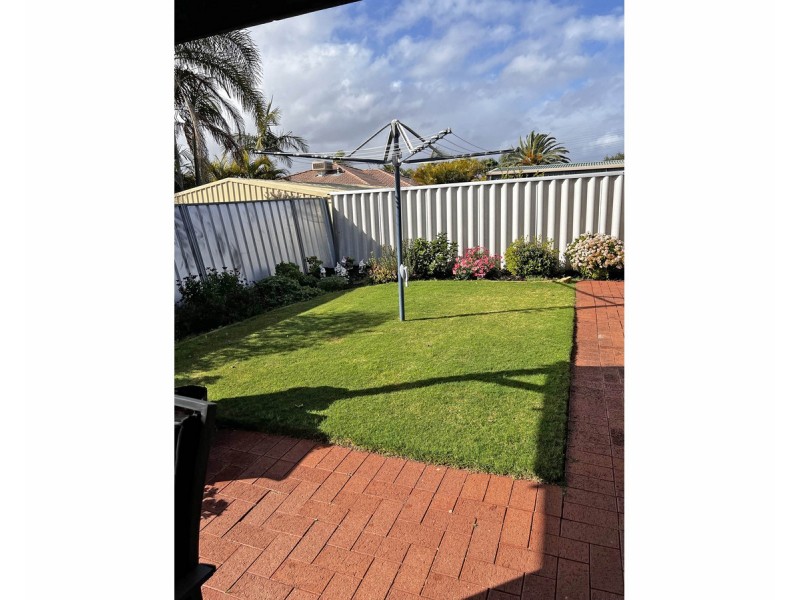 5 Cherniss Court, Success WA 6164