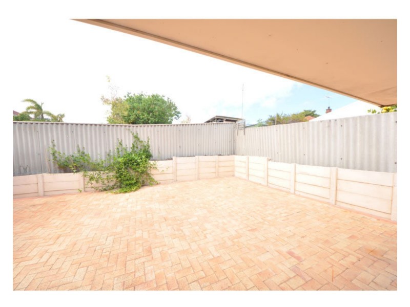 65B Daly Street, South Fremantle WA 6162