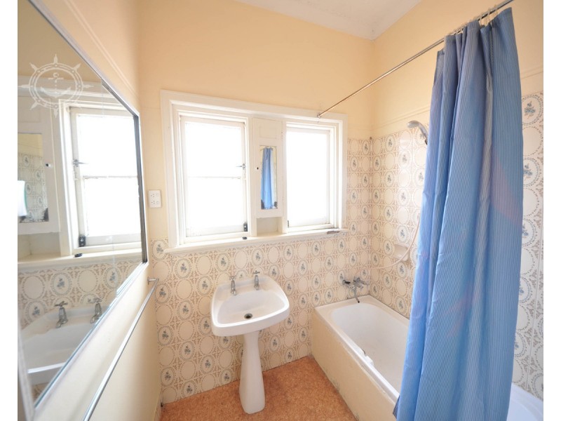 42A Hammad Street, Palmyra WA 6157