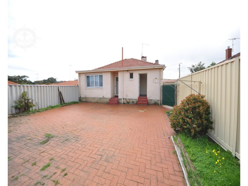 42A Hammad Street, Palmyra WA 6157