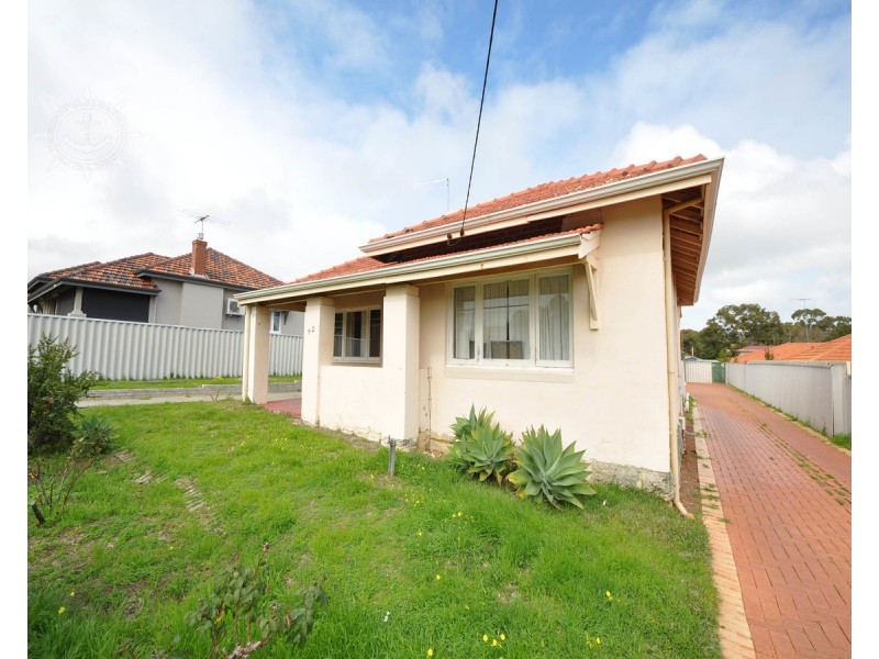 42A Hammad Street, Palmyra WA 6157