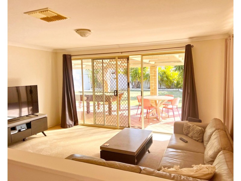 10 Folland Parade, Atwell WA 6164