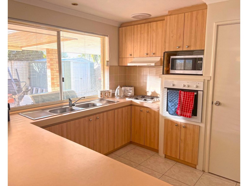 10 Folland Parade, Atwell WA 6164