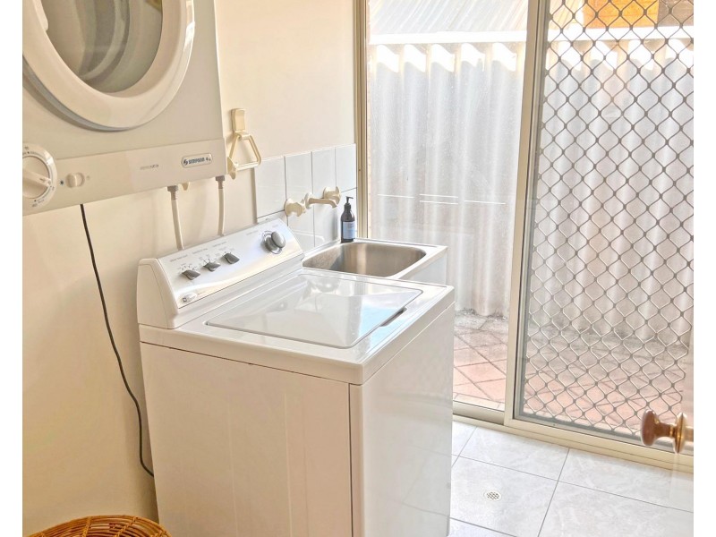 10 Folland Parade, Atwell WA 6164