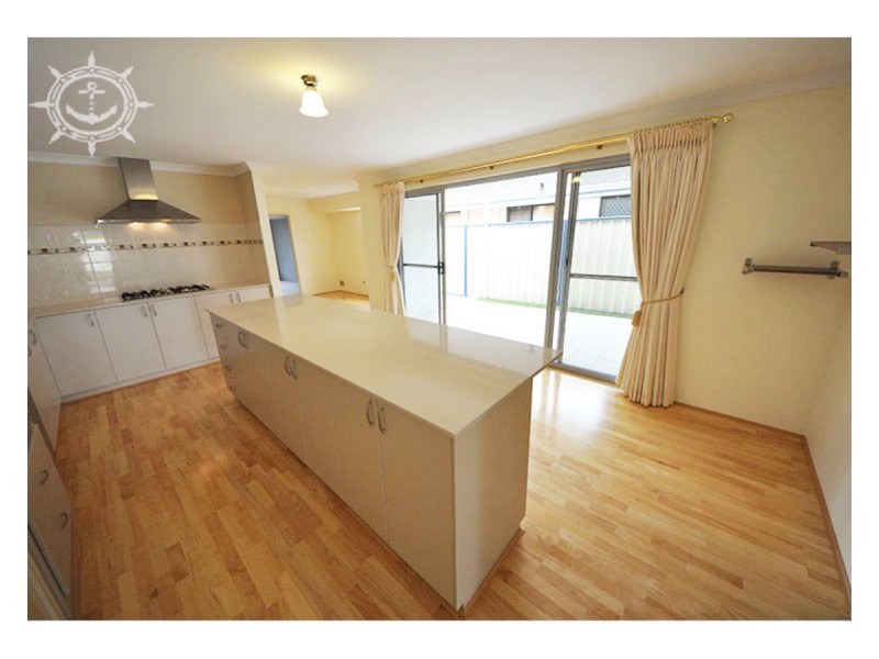 297 Wentworth Parade, Success WA 6164