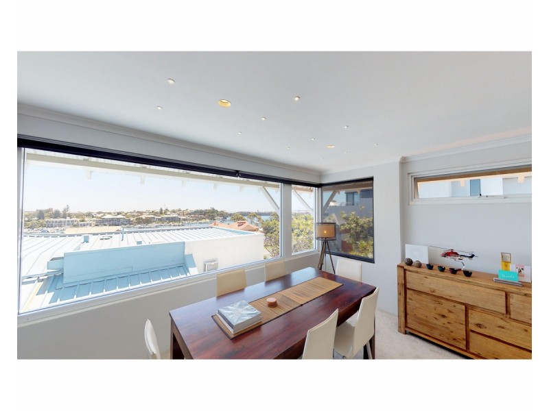 2/74 Preston Point Road, East Fremantle WA 6158
