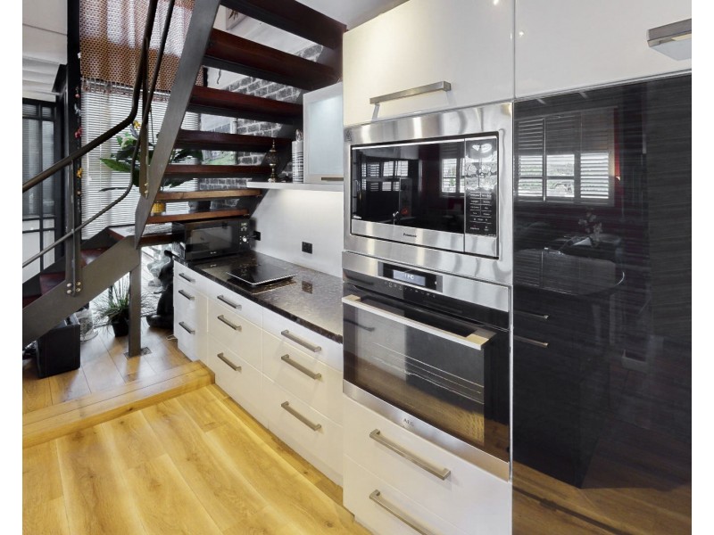 1/13 Cantonment Street, Fremantle WA 6160