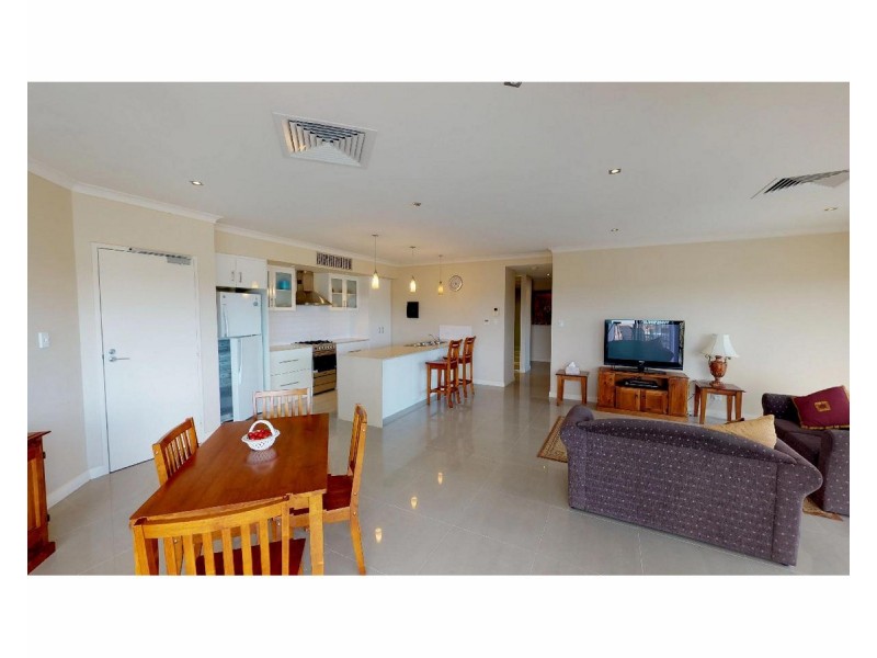 25/52 ROLLINSON Road, North Coogee WA 6163