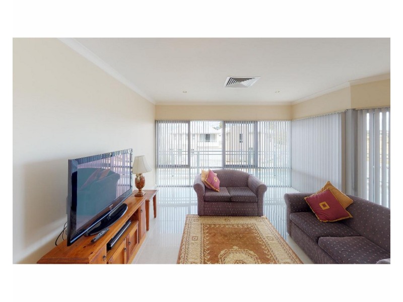 25/52 ROLLINSON Road, North Coogee WA 6163