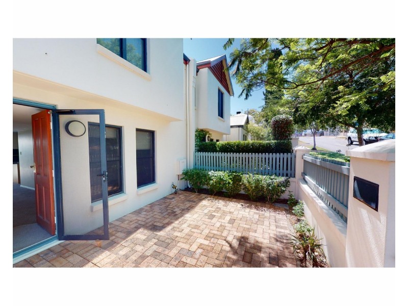40 Speedy Cheval Street, East Fremantle WA 6158