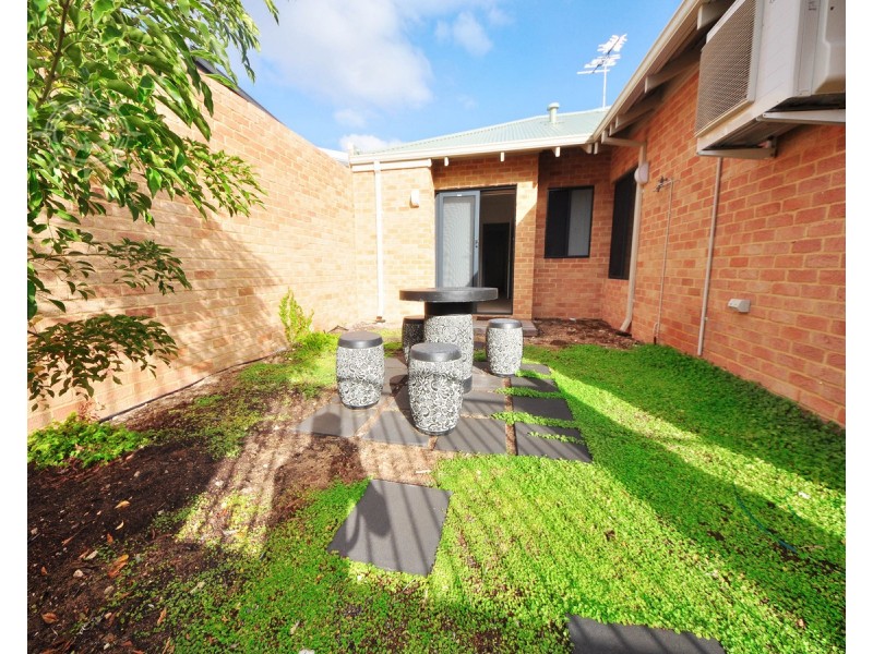 17a Michael Street, Beaconsfield WA 6162