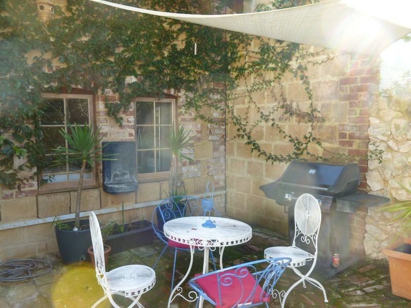 5A Inverlieth Street, Fremantle WA 6160