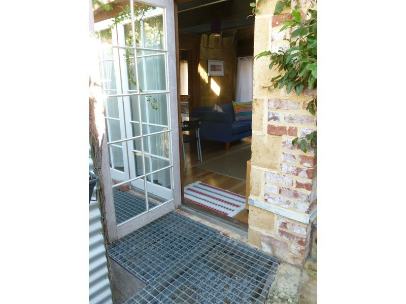 5A Inverlieth Street, Fremantle WA 6160