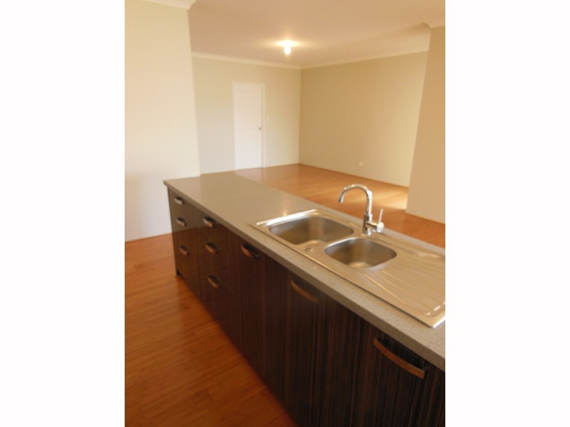 1/70 Davilak Avenue, Hamilton Hill WA 6163