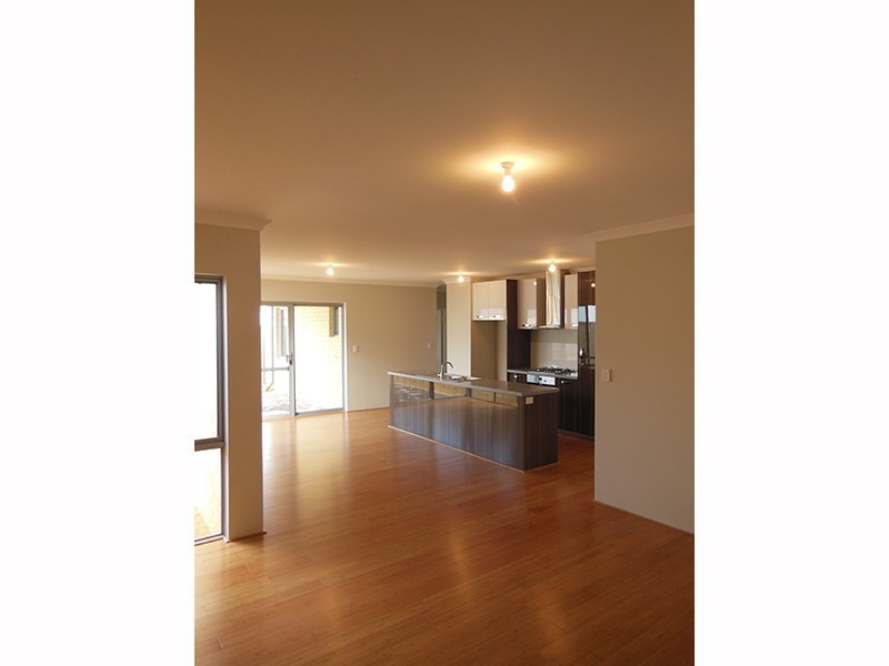 1/70 Davilak Avenue, Hamilton Hill WA 6163