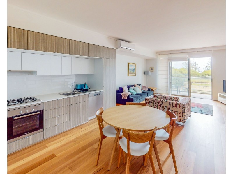 14/40 South Beach Promenade, South Fremantle WA 6162