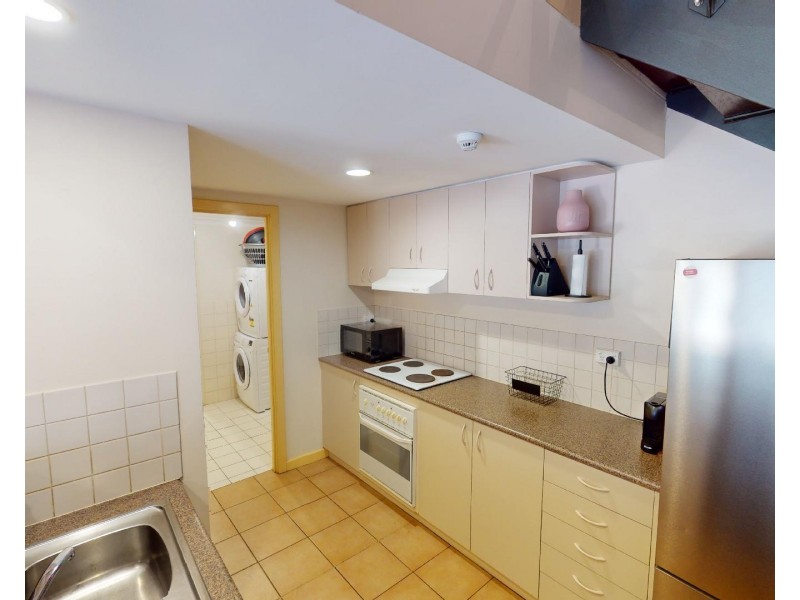 18/13-15 Cantonment Street, Fremantle WA 6160