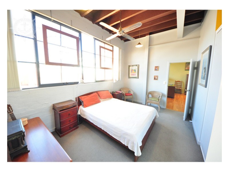 31/13-15 Cantonment Street, Fremantle WA 6160