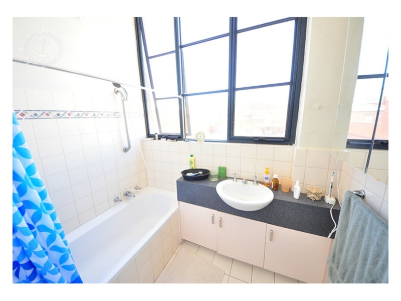 31/13-15 Cantonment Street, Fremantle WA 6160