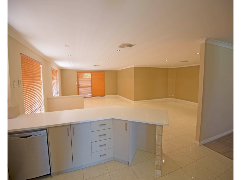 20 Vitesse Approach, Shoalwater WA 6169