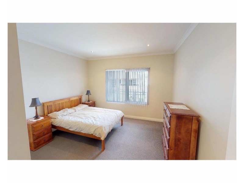 25/52 ROLLINSON Road, North Coogee WA 6163