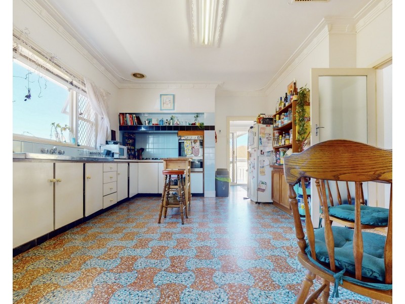 39 Simper Crescent, White Gum Valley WA 6162