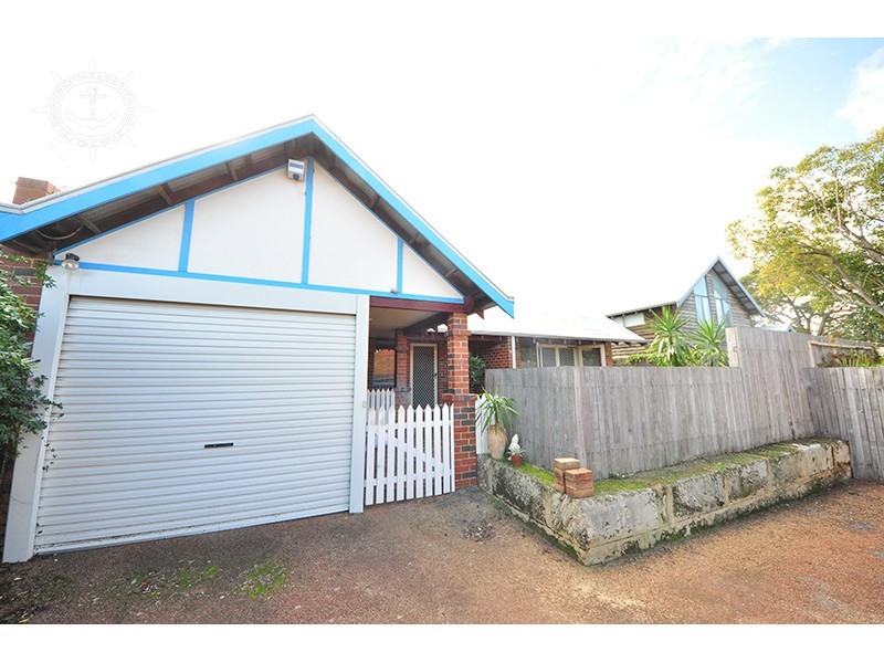 34B Holland Street, Fremantle WA 6160