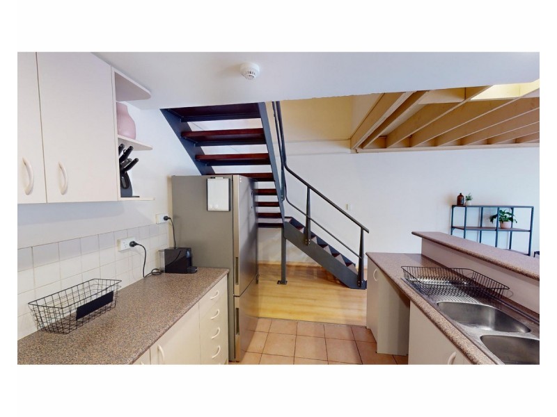 18/13-15 Cantonment Street, Fremantle WA 6160