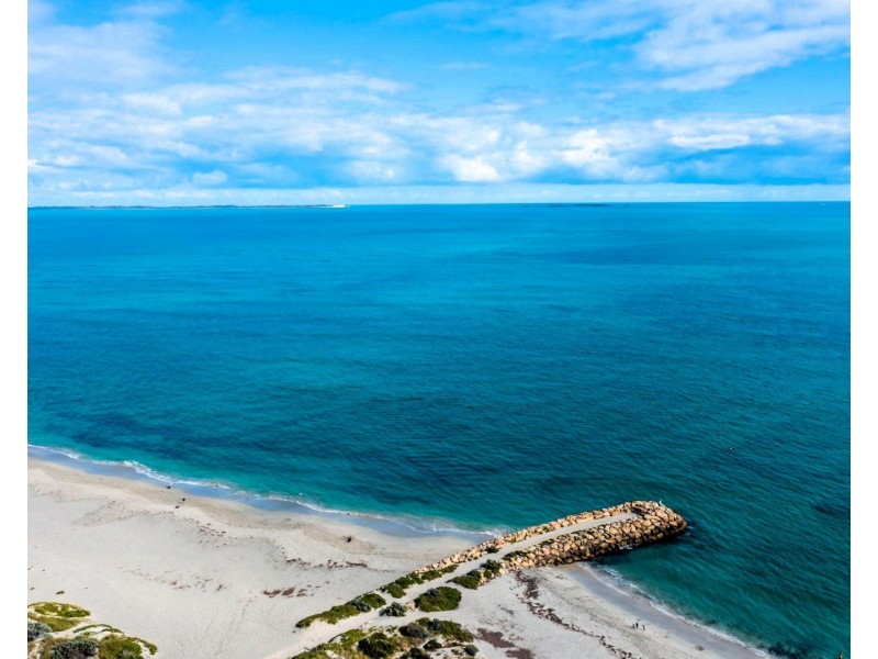 6/21 Ocean Drive, North Coogee WA 6163