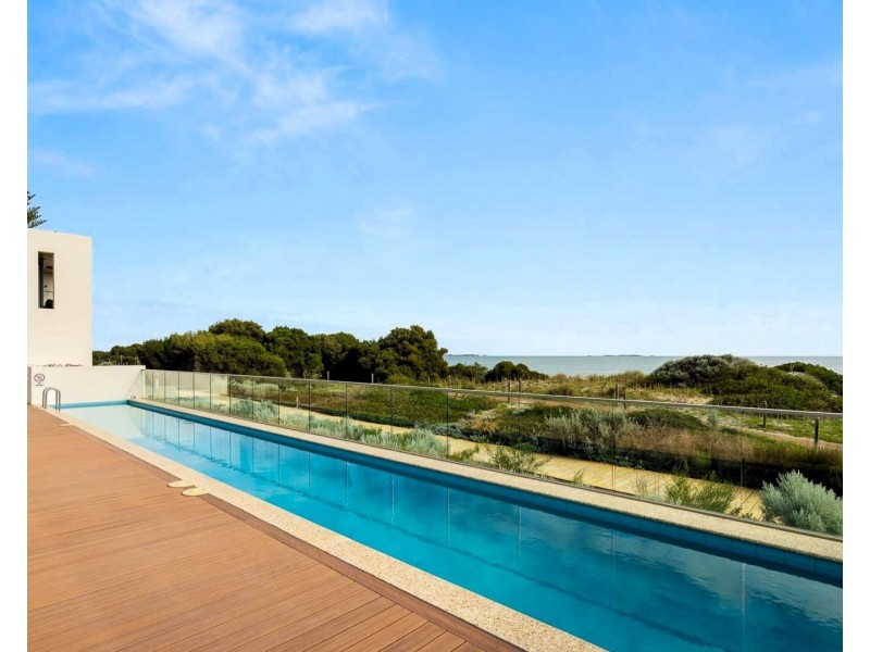 6/21 Ocean Drive, North Coogee WA 6163