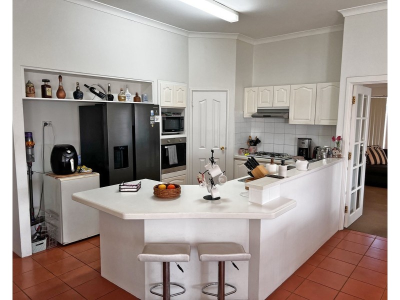 5 Cherniss Court, Success WA 6164