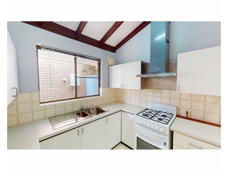 4/182 Holland Street, Fremantle WA 6160