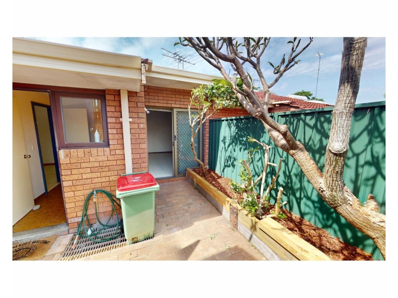 4/182 Holland Street, Fremantle WA 6160