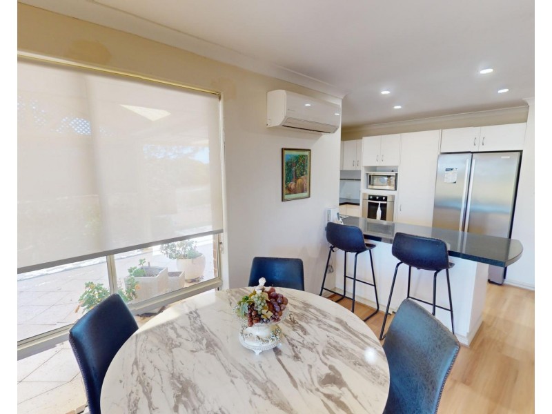 2/19 Geordie Court, Coogee WA 6166