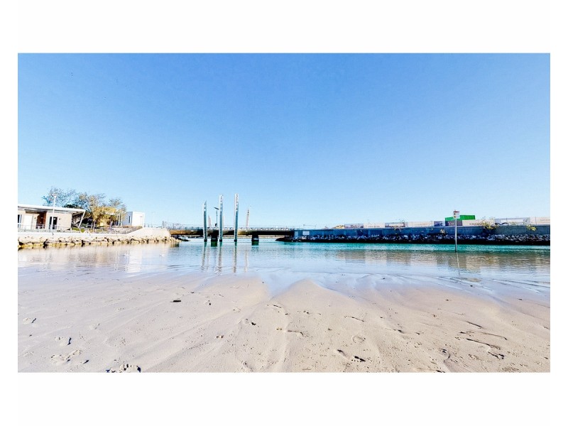 2/19 Geordie Court, Coogee WA 6166